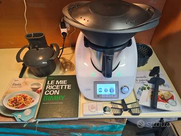 bimby tm 5 completo di accessori tutto come nuovo