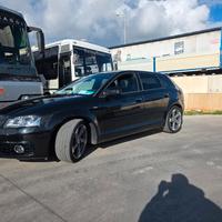 AUDI A3 8P 1.6 105CV AUTO