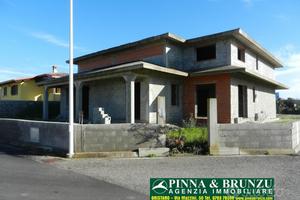 URAS - Villa da rifinire