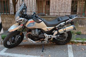 Moto Guzzi V85TT Travel anno 2024
