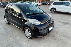 Peugeot 107 1.0 Plaisir