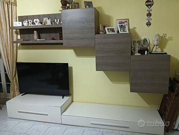 Parete attrezzata moderna