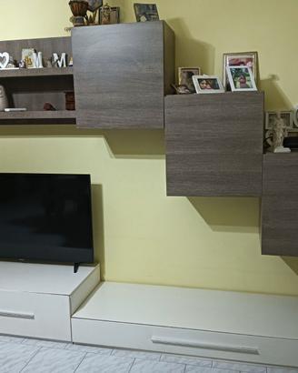 Parete attrezzata moderna