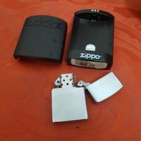 accendino  acciaio zippo