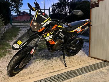 Moto Derbi senda 50 X-treme SM 2018