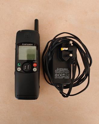 Mitsubishi MT-30T Telefono Cellulare