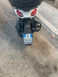 Beverly 400 HPE 2023