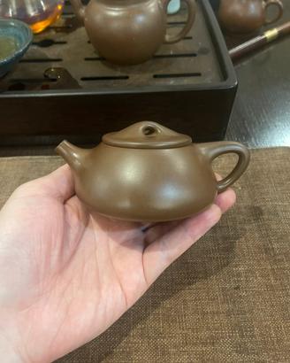 Teiera cinese Yixing 150cc, per tè, argilla, usata