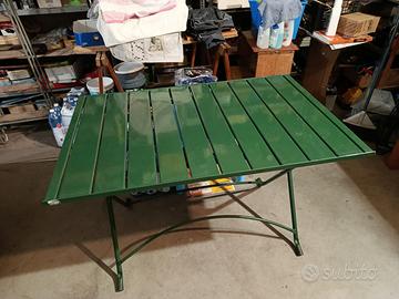 Tavolo da esterno richiudibile con 4 sedie