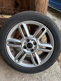 Cerchi e gomme Mini one