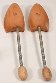 Tendiscarpe in legno vintage