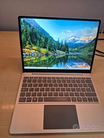 Microsoft Surface Laptop Go 2 (i5) + Arc Mouse