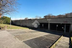 BOX A PIEVE EMANUELE