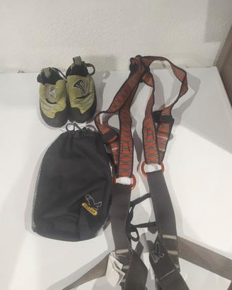 Imbrago arrampicata e scarpette 