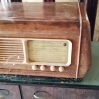 Radio con giradischi