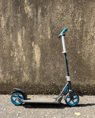 Monopattino DECATHLON OXELO MID 7