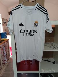 T-shirt Real Madrid Mbappè taglia S