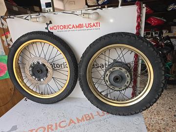 Coppia cerchi yamaha xt 600 43f