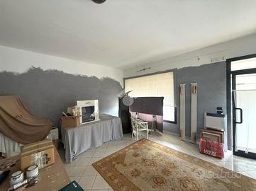 NEGOZIO A VILLAFRANCA PADOVANA