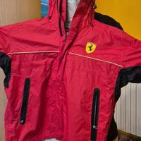 giubbino antipioggia ferrari
