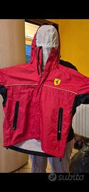 giubbino antipioggia ferrari