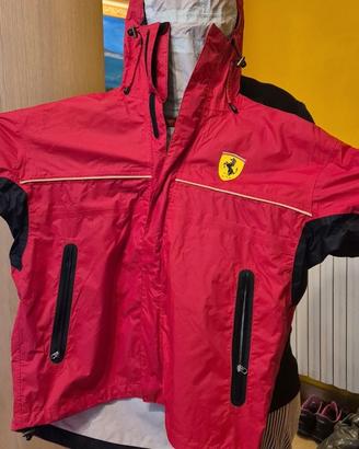 giubbino antipioggia ferrari