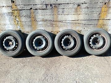 Gomme invernali con cerchi