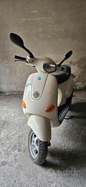 Piaggio Vespa 50 ET2 - 2000