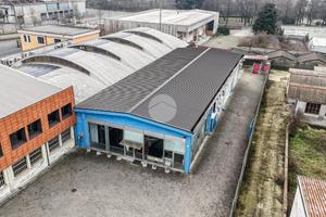 NEGOZIO A CASALPUSTERLENGO