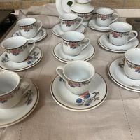 Tazzine da caffè con e zuccheriera