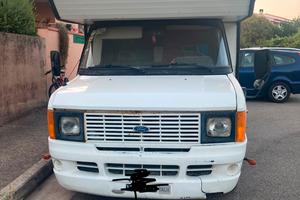 Camper D'Epoca Ford Arca (1981) - 2.4
