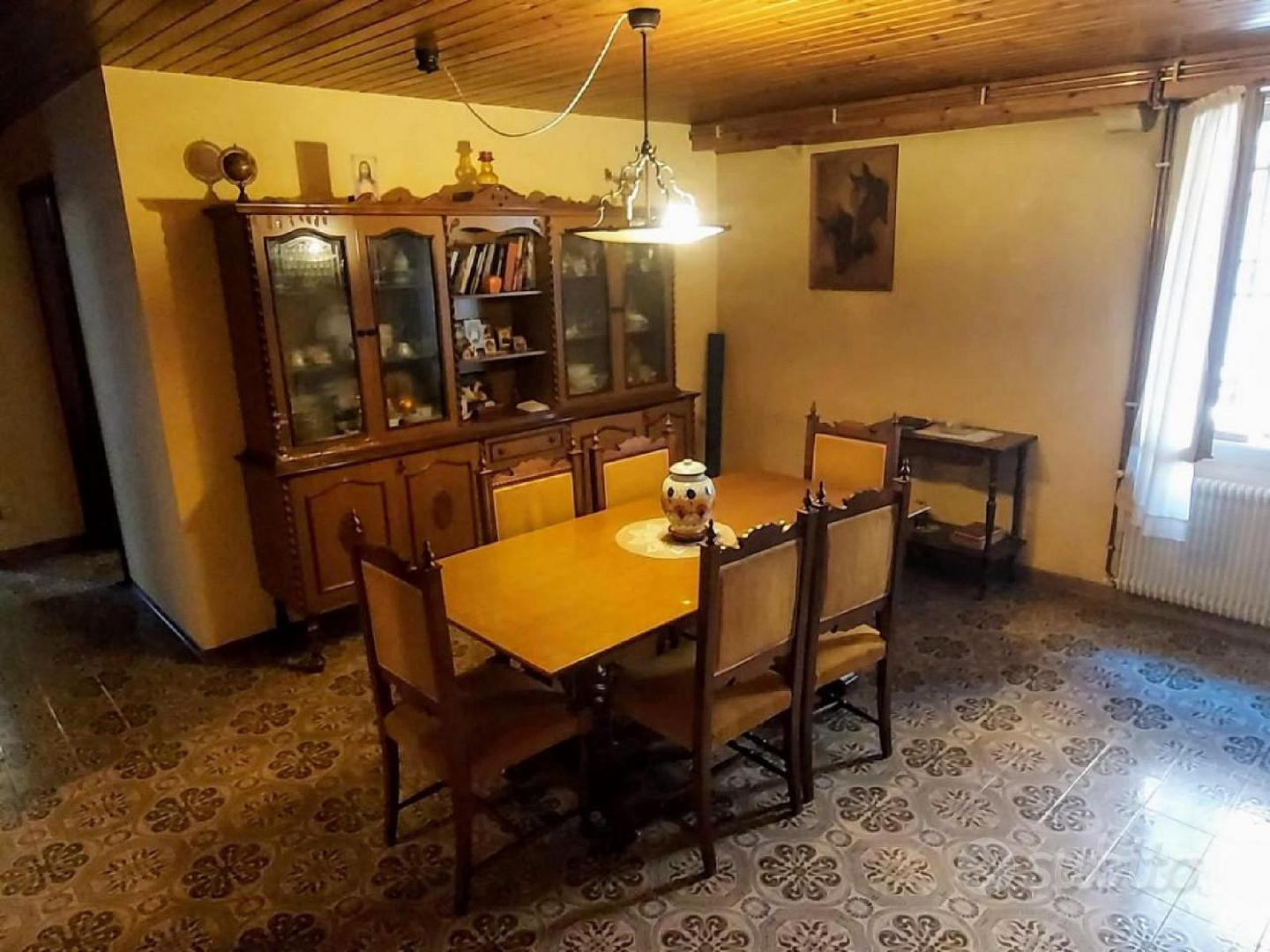 AMPIA CASA D'EPOCA DA RISTRUTTURARE IN CENTRO - Vista 4