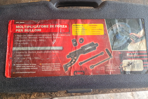 Svita e avvita bulloni ruote camion