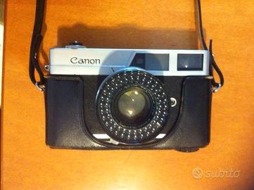 macchina fotografica analogica