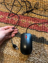 Mouse Lenovo con cavo USB