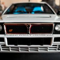 Kyosho Lancia Delta Integrale HF Martini 1/18