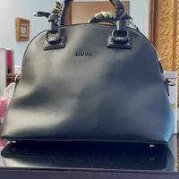 Borsa Liu Jo con foulard a mano o con tracolla