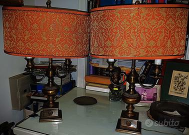 Coppia di lumi da tavolo in ottone