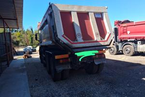 AUTOCARRO IVECO TRAKKER