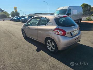 peugeot 208 3 porte
