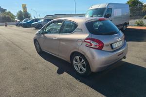 peugeot 208 3 porte