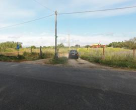Terreno intercluso edificabile