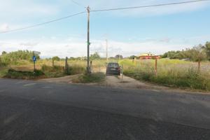 Terreno intercluso edificabile