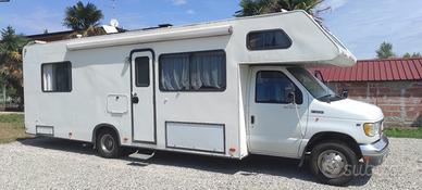 Camper americano mansardato 9 metri - fulltimer