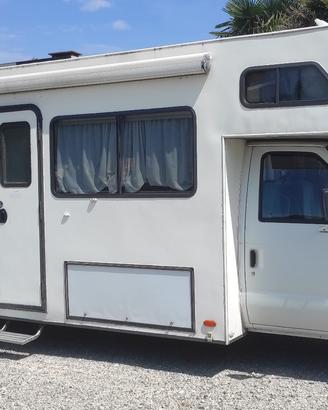 Camper americano mansardato 9 metri - fulltimer