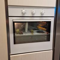 Forno Electrolux ventilato classe A bianco