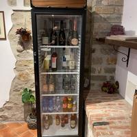 Vetrina acqua, vino e bibite per ristorazione