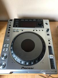 Coppia Pioneer CDJ 850 e mixer