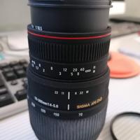 Sigma 70-300 / 4-5,6 APO DG Macro 1:2 Per Nikon AF