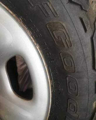 Gomme BF GOODRICH 